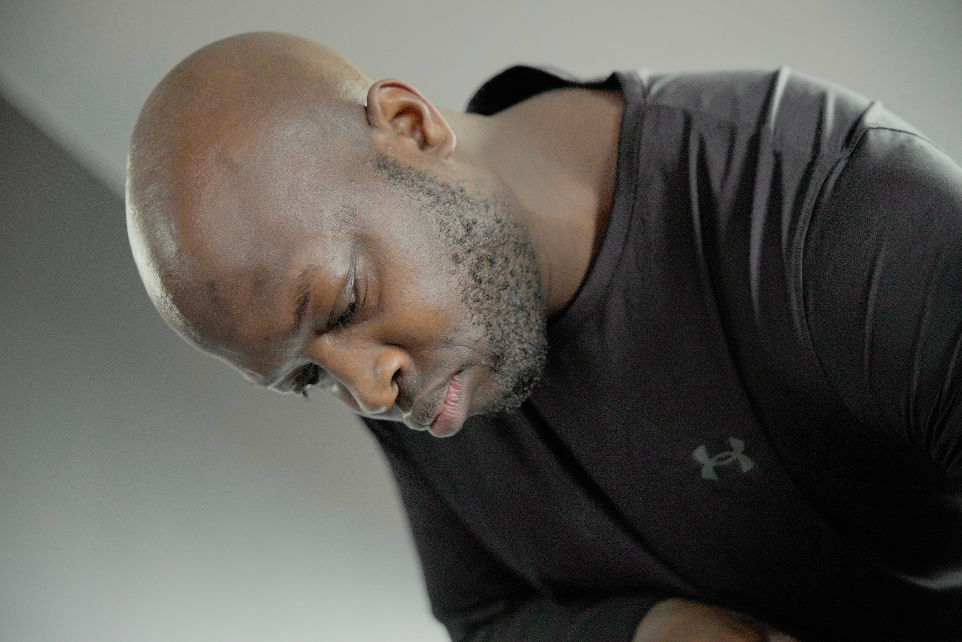 Ibrahim Barnie bei der Behandlung